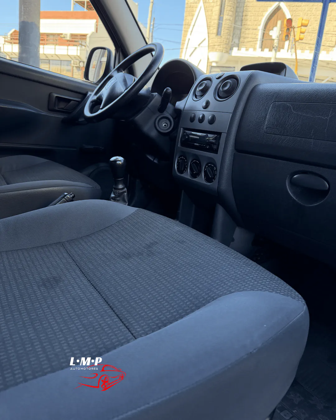 Peugeot Partner 1.6 HDI Furgon foto 2