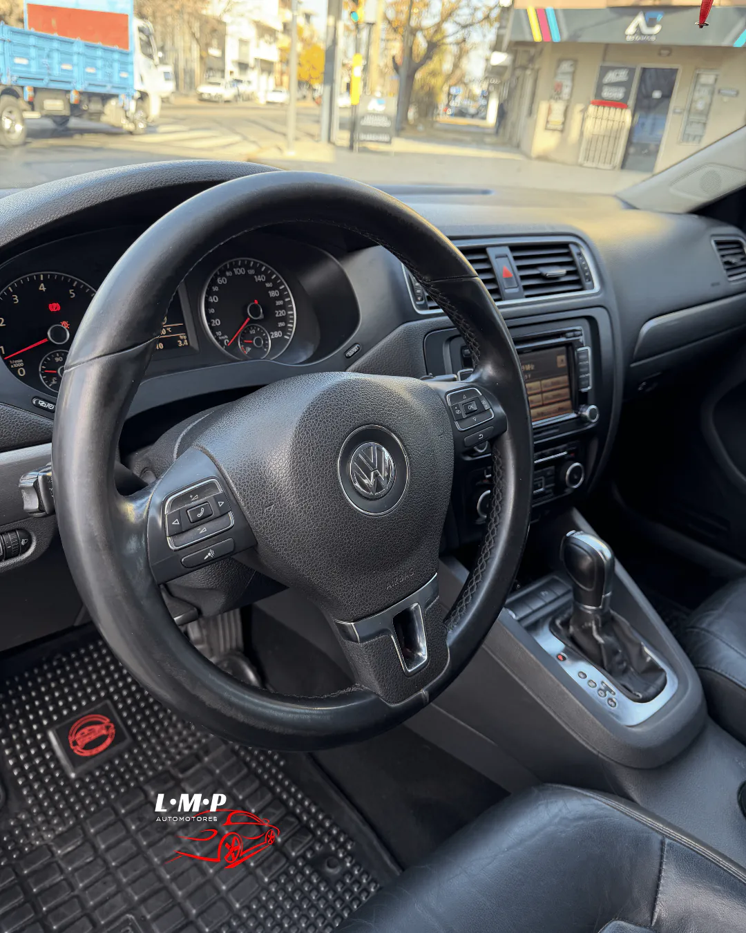 Volkswagen Vento 2.0 TSI Dsg Sportline foto 3
