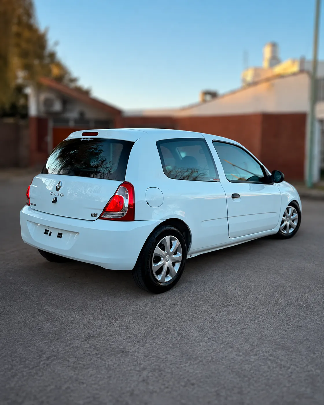 Renault Clio 1.2 Confort Plus foto 3